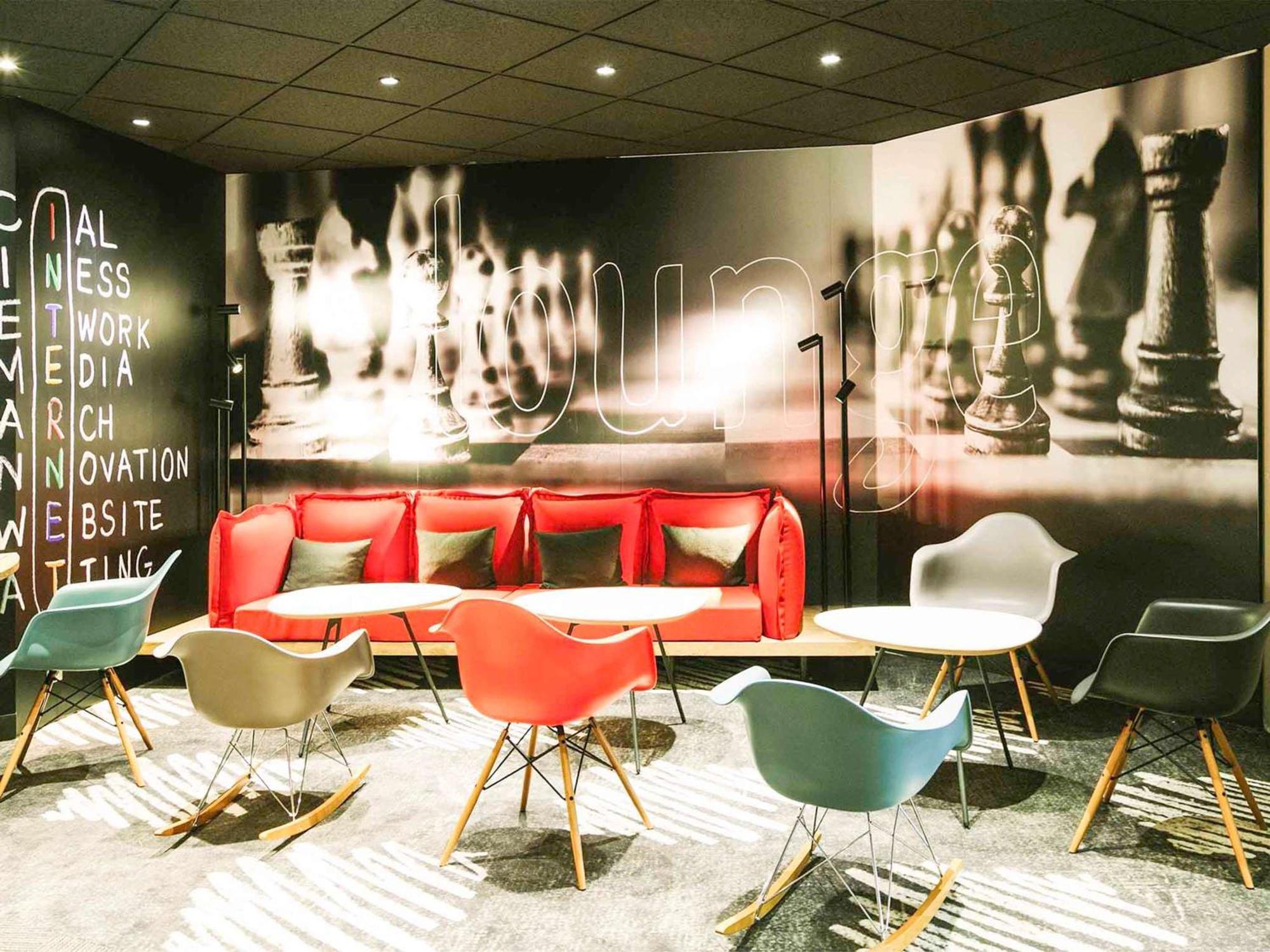Ibis Alencon Hotell Exteriör bild